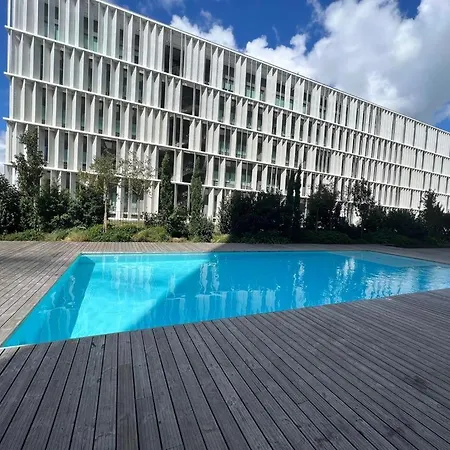 Luxury River View 3br With Pool By Airport דירה ליסבון