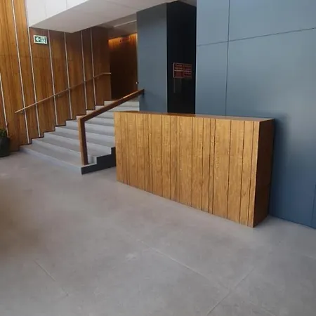 דירה Luxury River View 3br With Pool By Airport
