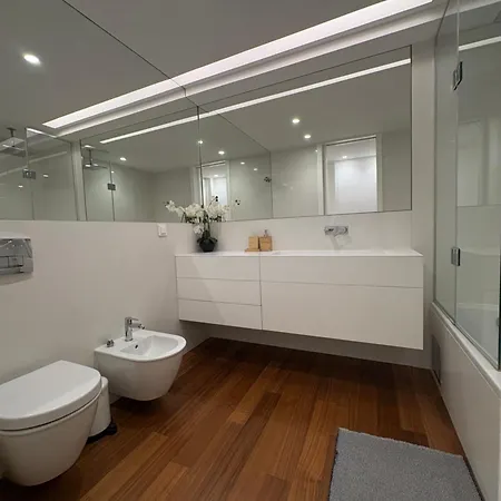דירה Luxury River View 3br With Pool By Airport ליסבון