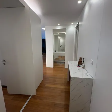 Luxury River View 3br With Pool By Airport * ליסבון