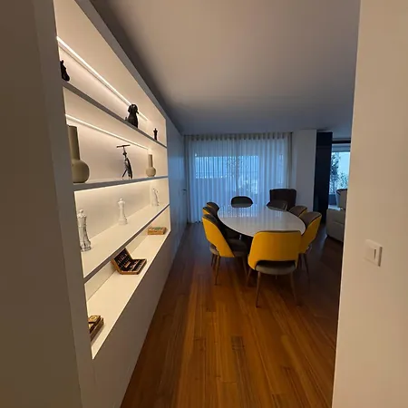 דירה Luxury River View 3br With Pool By Airport ליסבון