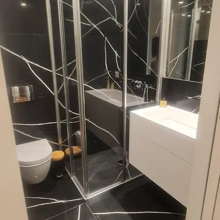 Luxury River View 3br With Pool By Airport Лиссабон