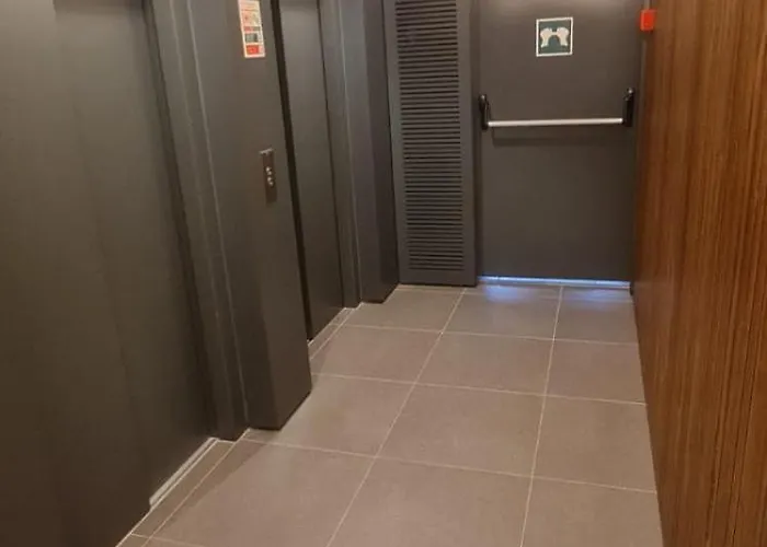 Apartament Luxury River View 3br With Pool By Airport *