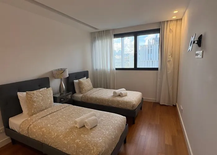 Apartament Luxury River View 3br With Pool By Airport *