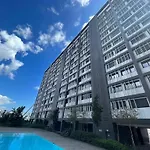 Luxury River View 3br With Pool By Airport Lisboa